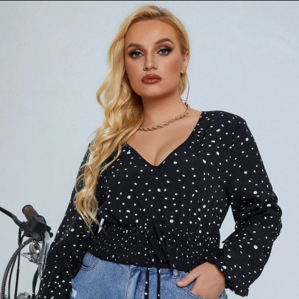 Plus Size tie front blouse